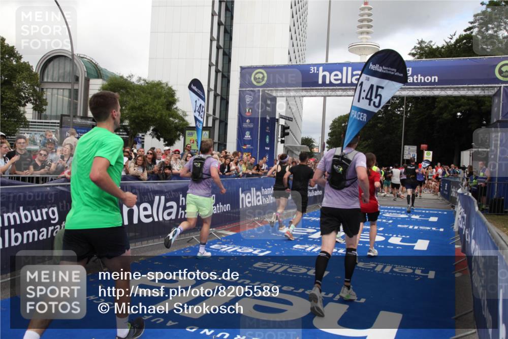 29.06.2025 - hella hamburg halbmarathon Michael Strokosch http://msf.ph/oto/8205589 29.06.2025 10:44:53 Ziel 1941, 2098, 2970, 3004, 3098, 3785, 4270, 4915, 7056, 7167, 7325, 9720, 12161, 16834, 17251, 19207, 19210 meine-sportfotos.de