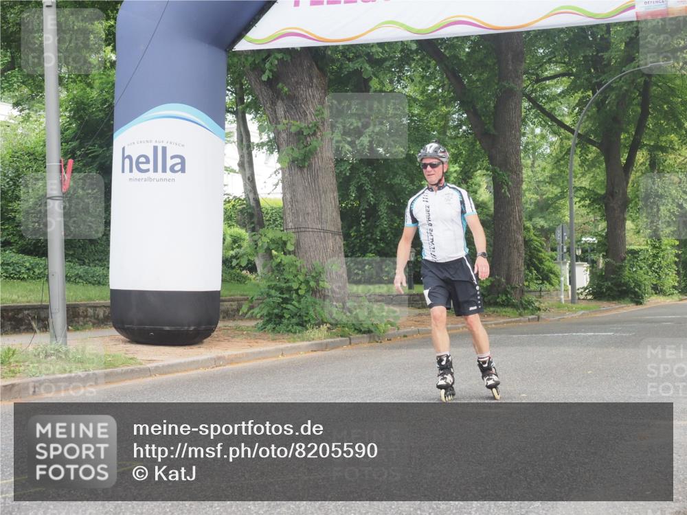 29.06.2025 - hella hamburg halbmarathon KatJ http://msf.ph/oto/8205590 29.06.2025 09:32:08 Zwischen KM18-KM19  meine-sportfotos.de