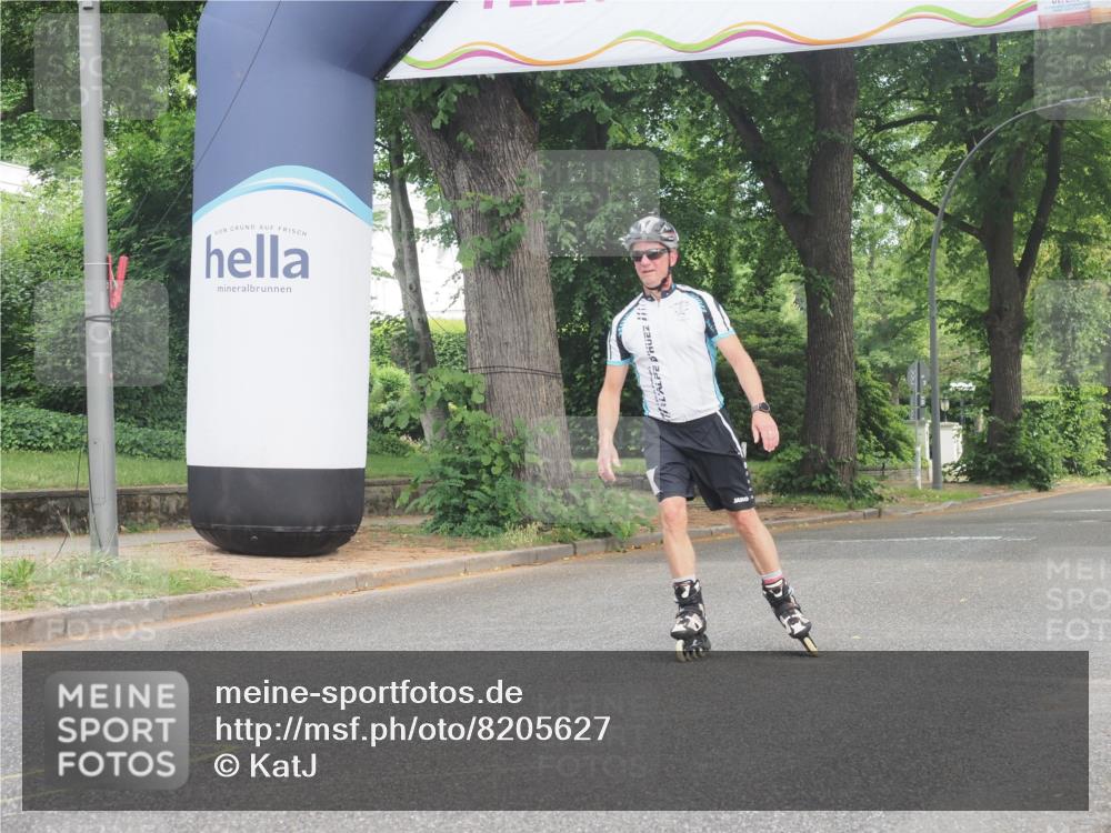 29.06.2025 - hella hamburg halbmarathon KatJ http://msf.ph/oto/8205627 29.06.2025 09:32:08 Zwischen KM18-KM19  meine-sportfotos.de