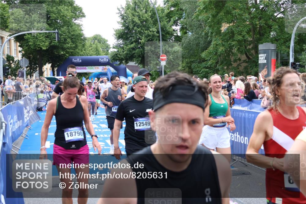 29.06.2025 - hella hamburg halbmarathon Zöllner http://msf.ph/oto/8205631 29.06.2025 10:48:34 Ziel 1163, 1176, 2213, 9262, 10000, 10860, 11451, 11579, 12149, 12690, 12840, 13962, 14033, 14990, 15573, 15808, 15917, 17395, 17855, 18251, 18790, 18815, 18923 meine-sportfotos.de