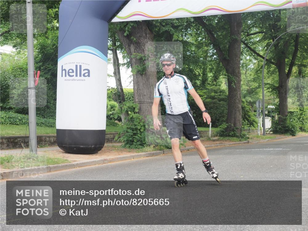 29.06.2025 - hella hamburg halbmarathon KatJ http://msf.ph/oto/8205665 29.06.2025 09:32:08 Zwischen KM18-KM19  meine-sportfotos.de