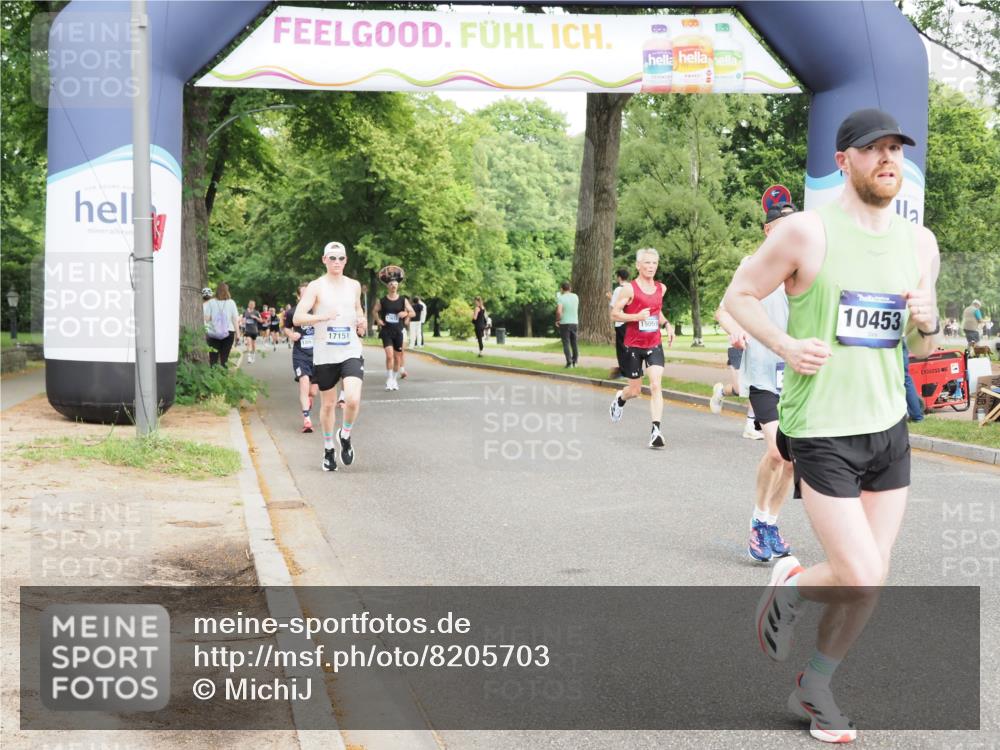29.06.2025 - hella hamburg halbmarathon MichiJ http://msf.ph/oto/8205703 29.06.2025 10:22:25 Zwischen KM18-KM19 2879, 10453, 14466, 15326, 16881, 17151, 18854, 19059 meine-sportfotos.de