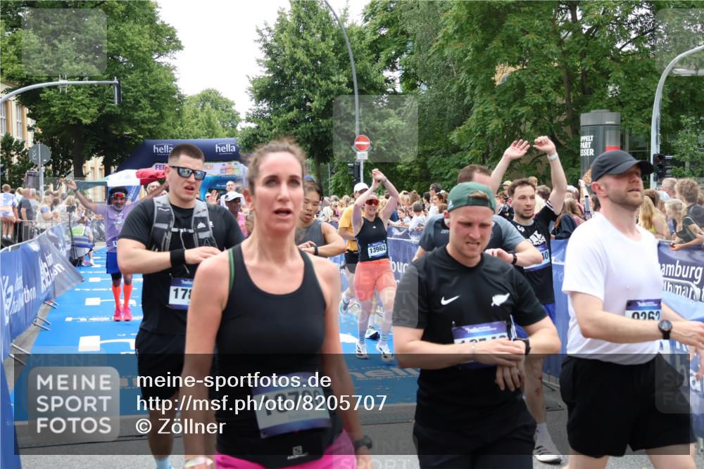 29.06.2025 - hella hamburg halbmarathon Zöllner http://msf.ph/oto/8205707 29.06.2025 10:48:36 Ziel 1163, 1176, 2213, 5421, 10000, 10860, 11451, 11579, 12149, 12690, 13962, 14033, 14990, 15573, 15808, 15917, 17395, 18251, 18815 meine-sportfotos.de