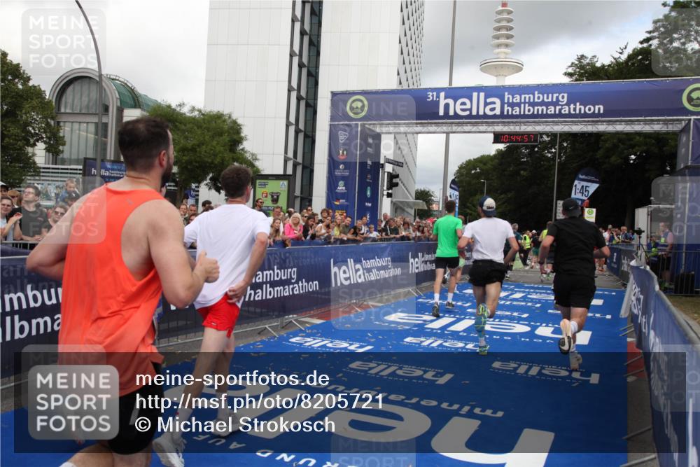 29.06.2025 - hella hamburg halbmarathon Michael Strokosch http://msf.ph/oto/8205721 29.06.2025 10:44:56 Ziel 1941, 2098, 2890, 3004, 3098, 3785, 4425, 4915, 7056, 7167, 7325, 9030, 9720, 12161, 16834, 17382, 17406, 18631, 19207, 19210 meine-sportfotos.de