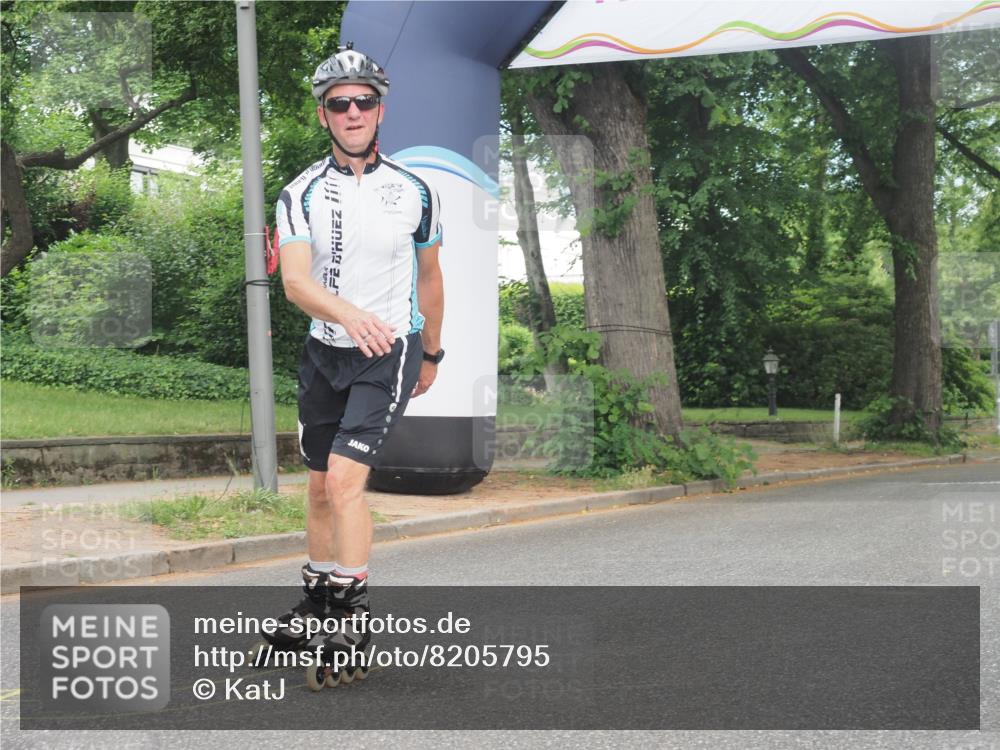 29.06.2025 - hella hamburg halbmarathon KatJ http://msf.ph/oto/8205795 29.06.2025 09:32:09 Zwischen KM18-KM19  meine-sportfotos.de