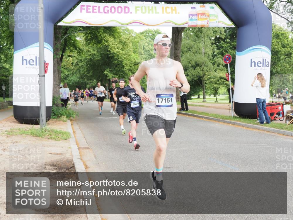 29.06.2025 - hella hamburg halbmarathon MichiJ http://msf.ph/oto/8205838 29.06.2025 10:22:26 Zwischen KM18-KM19 2879, 10453, 14466, 14908, 15326, 16881, 17151, 18854, 19059 meine-sportfotos.de