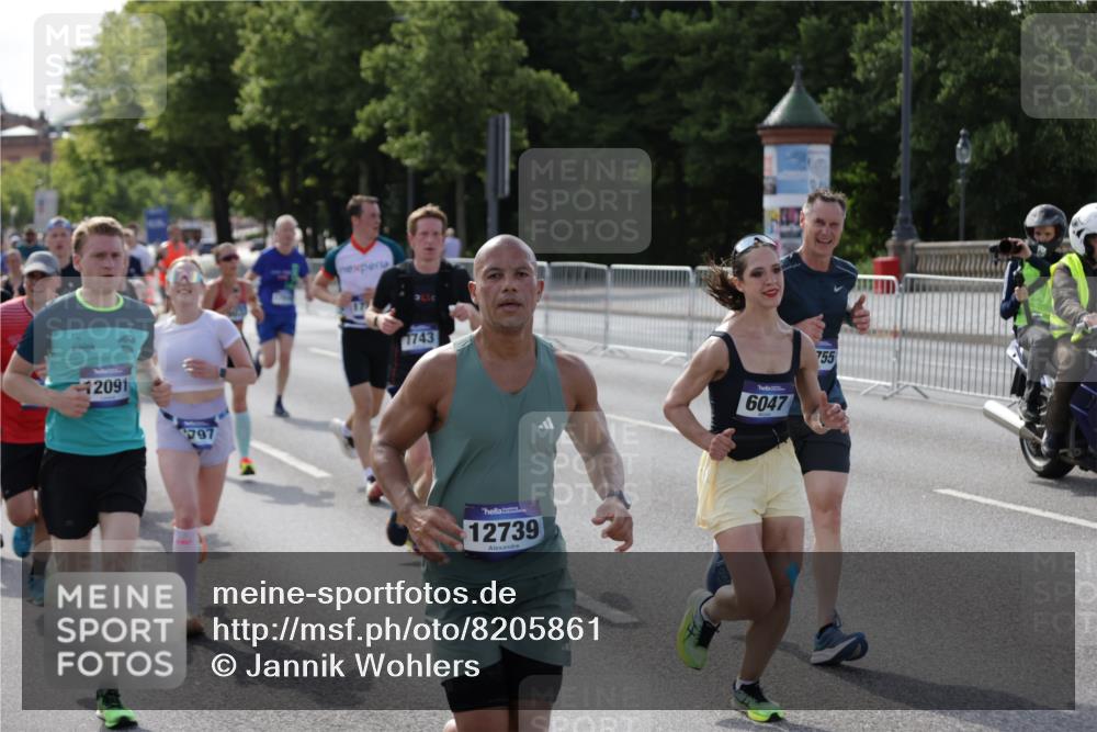 29.06.2025 - hella hamburg halbmarathon Jannik Wohlers http://msf.ph/oto/8205861 29.06.2025 09:48:36 Lombardsbrücke 1042, 1571, 1600, 1603, 2707, 2797, 4062, 5003, 5124, 6037, 6047, 7310, 7482, 7743, 7981, 8002, 8121, 9640, 9643, 10190, 10451, 10738, 10877, 11106, 11177, 11423, 11447, 12088, 12091, 12168, 12739, 13064, 13137, 13372, 13755, 14075, 14603, 14820, 15161, 15178, 16280, 17078, 17489, 17612, 17723, 17916, 18004, 18062, 18614, 19004 meine-sportfotos.de
