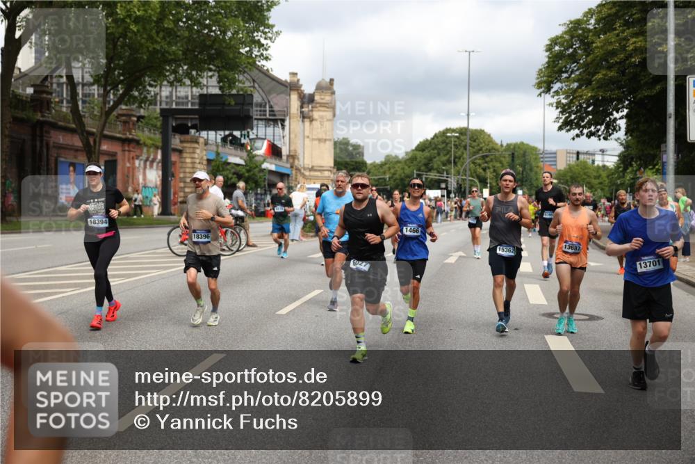 29.06.2025 - hella hamburg halbmarathon Yannick Fuchs http://msf.ph/oto/8205899 29.06.2025 10:44:53 20KM 1461, 1466, 1750, 1817, 2207, 2540, 2880, 3654, 4077, 4346, 4816, 5018, 5115, 6027, 6662, 6712, 6795, 7052, 7134, 7369, 7397, 7583, 7930, 7932, 8117, 8205, 8572, 8704, 8819, 9057, 11214, 11422, 12016, 12949, 13008, 13687, 13701, 13808, 13875, 14034, 14125, 14626, 15362, 15395, 15720, 16285, 16291, 17129, 17179, 17221, 17384, 18006, 18182, 18394, 18413, 18489 meine-sportfotos.de