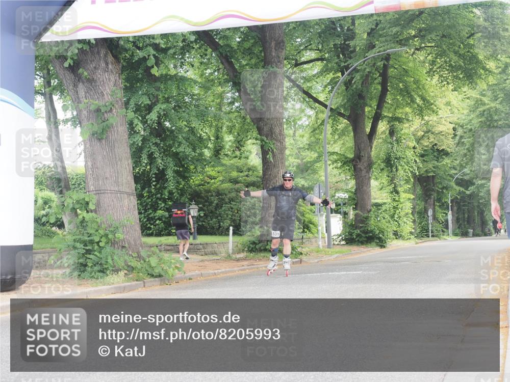 29.06.2025 - hella hamburg halbmarathon KatJ http://msf.ph/oto/8205993 29.06.2025 09:32:17 Zwischen KM18-KM19  meine-sportfotos.de