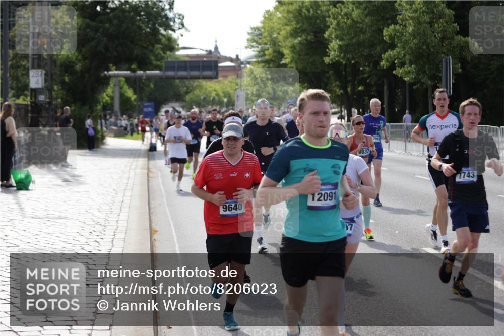 29.06.2025 - hella hamburg halbmarathon Jannik Wohlers http://msf.ph/oto/8206023 29.06.2025 09:48:36 Lombardsbrücke 1042, 1571, 1600, 1603, 2707, 2797, 4062, 5003, 5124, 6037, 6047, 7310, 7482, 7743, 7981, 8002, 8121, 9640, 9643, 10190, 10451, 10738, 10877, 11106, 11177, 11423, 11447, 12088, 12091, 12168, 12739, 13064, 13137, 13372, 13755, 14075, 14603, 14820, 15161, 15178, 16280, 17078, 17489, 17612, 17723, 17916, 18004, 18062, 18614, 19004 meine-sportfotos.de