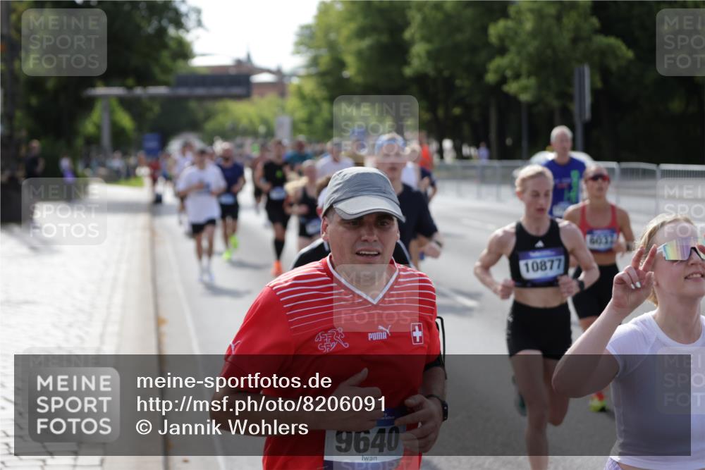 29.06.2025 - hella hamburg halbmarathon Jannik Wohlers http://msf.ph/oto/8206091 29.06.2025 09:48:38 Lombardsbrücke 1042, 1571, 1600, 1603, 2044, 2707, 2797, 4062, 5003, 5124, 6037, 6047, 7310, 7482, 7743, 7981, 8002, 8358, 9640, 9643, 10369, 10451, 10738, 10877, 11106, 11177, 11423, 11447, 12088, 12091, 12168, 12739, 13064, 13137, 13190, 13372, 13755, 14075, 14603, 14820, 15161, 15178, 16280, 16400, 17078, 17489, 17612, 17723, 17792, 17916, 18004, 18062, 18614, 19004 meine-sportfotos.de