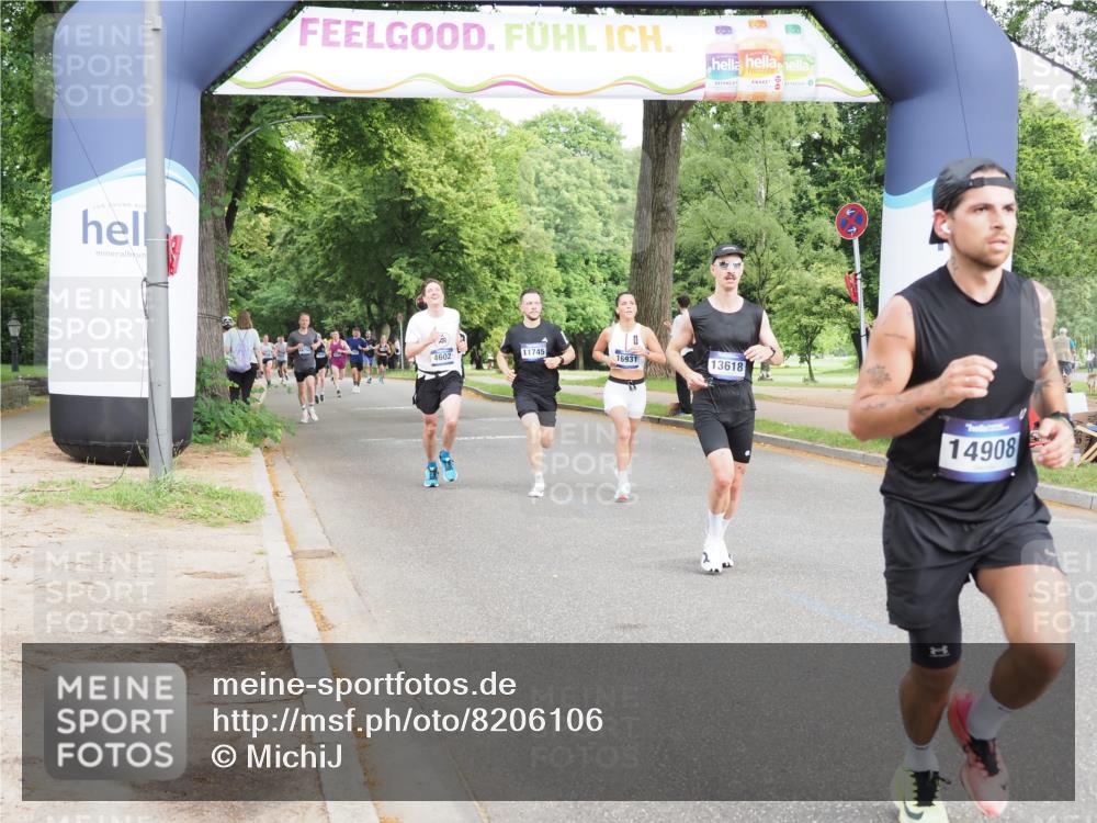 29.06.2025 - hella hamburg halbmarathon MichiJ http://msf.ph/oto/8206106 29.06.2025 10:22:29 Zwischen KM18-KM19 2879, 10453, 11745, 13618, 14908, 15326, 16881, 16931, 17151, 18679, 19059 meine-sportfotos.de