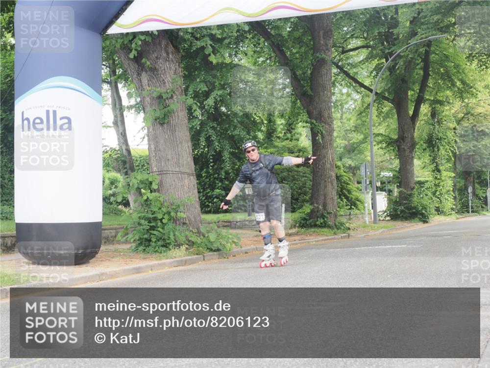 29.06.2025 - hella hamburg halbmarathon KatJ http://msf.ph/oto/8206123 29.06.2025 09:32:18 Zwischen KM18-KM19  meine-sportfotos.de