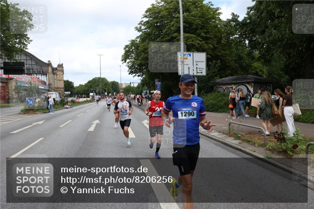 29.06.2025 - hella hamburg halbmarathon Yannick Fuchs http://msf.ph/oto/8206256 29.06.2025 10:32:14 20KM 1290, 1505, 2196, 2404, 3790, 5042, 5791, 5923, 6047, 6458, 9017, 9944, 10190, 10451, 10922, 11106, 11423, 12739, 12900, 13148, 13372, 13595, 15410, 15888, 16992, 17137, 17726, 18103, 18159, 18193, 18216, 18357, 18986 meine-sportfotos.de