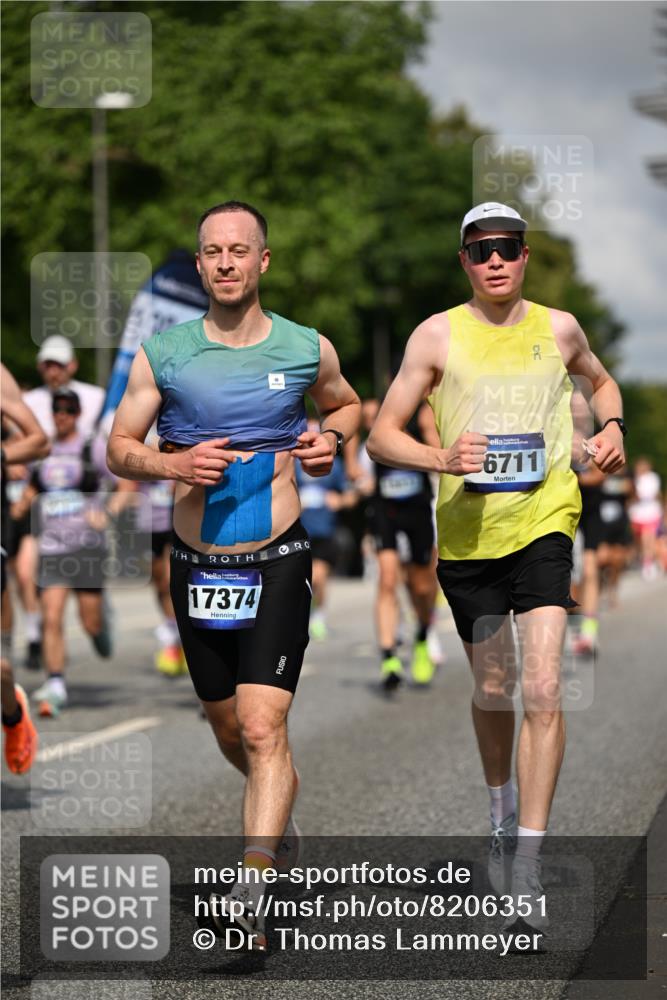 29.06.2025 - hella hamburg halbmarathon Dr. Thomas Lammeyer http://msf.ph/oto/8206351 29.06.2025 09:48:32 Kennedybrücke 1758, 1990, 2746, 3043, 4050, 4698, 5070, 5269, 5328, 5746, 5826, 6781, 7272, 7723, 8209, 8883, 9137, 9381, 9634, 10171, 10486, 11169, 11413 meine-sportfotos.de