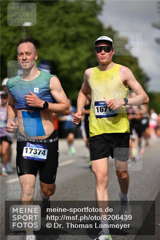 29.06.2025 - hella hamburg halbmarathon Dr. Thomas Lammeyer http://msf.ph/oto/8206439 29.06.2025 09:48:32 Kennedybrücke 1758, 1990, 2746, 3043, 4050, 4698, 5070, 5269, 5328, 5746, 5826, 6781, 7272, 7723, 8209, 8883, 9137, 9381, 9634, 10171, 10486, 11169, 11413 meine-sportfotos.de