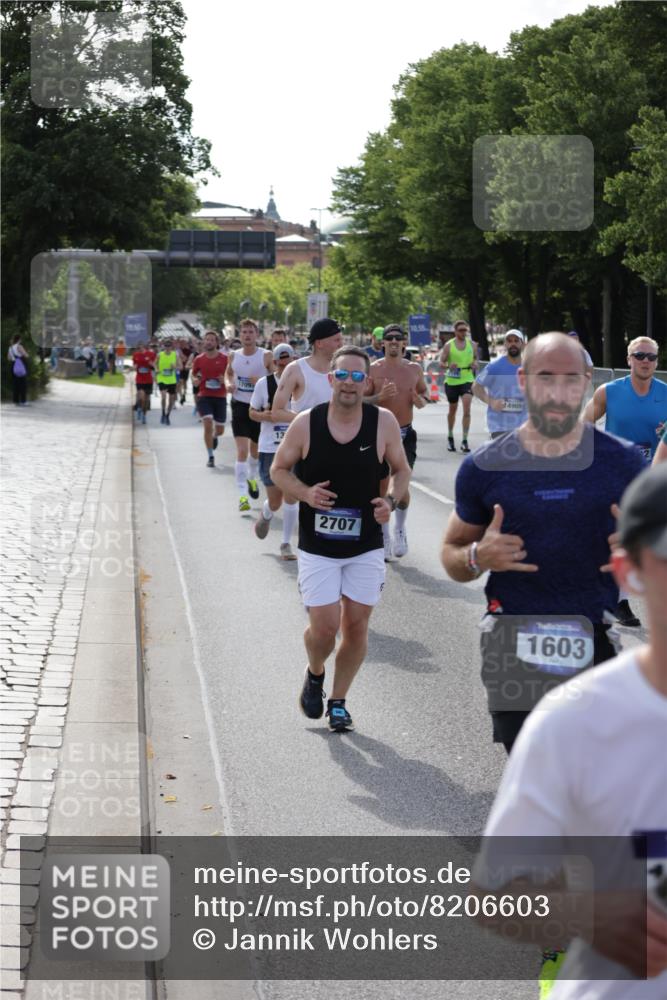 29.06.2025 - hella hamburg halbmarathon Jannik Wohlers http://msf.ph/oto/8206603 29.06.2025 09:48:43 Lombardsbrücke 1571, 1600, 1603, 2044, 2707, 2797, 4062, 5050, 5124, 5889, 6037, 6047, 6771, 7109, 7310, 7482, 7743, 7981, 8002, 8358, 9640, 10369, 10451, 10877, 11106, 11177, 11423, 11447, 12088, 12091, 12168, 12739, 13064, 13137, 13158, 13190, 13372, 13755, 13900, 14075, 14311, 14603, 14905, 15161, 15178, 16280, 16400, 17078, 17097, 17489, 17612, 17723, 17792, 17916, 18062, 18614, 19004 meine-sportfotos.de