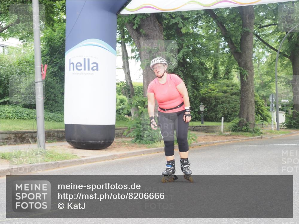 29.06.2025 - hella hamburg halbmarathon KatJ http://msf.ph/oto/8206666 29.06.2025 09:32:42 Zwischen KM18-KM19  meine-sportfotos.de