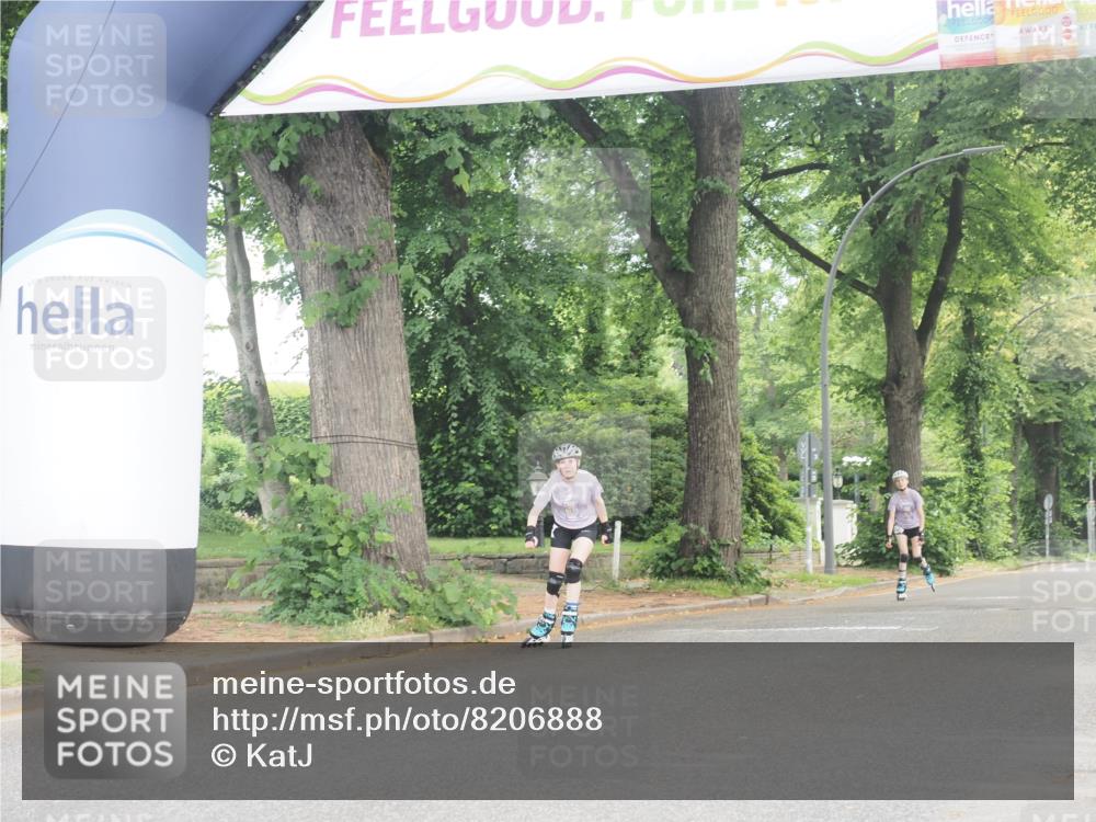 29.06.2025 - hella hamburg halbmarathon KatJ http://msf.ph/oto/8206888 29.06.2025 09:32:48 Zwischen KM18-KM19  meine-sportfotos.de