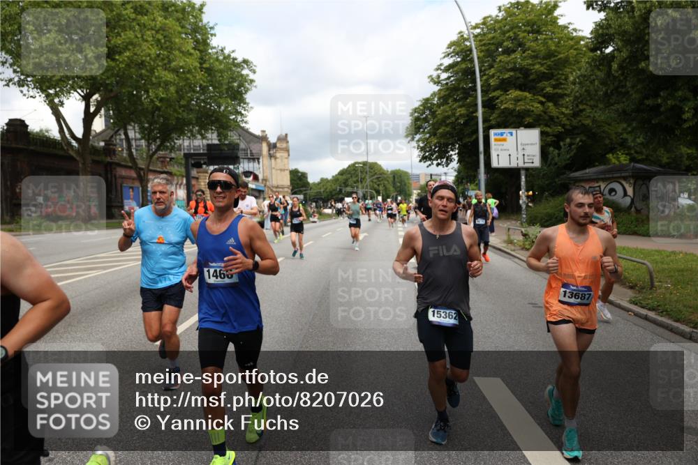 29.06.2025 - hella hamburg halbmarathon Yannick Fuchs http://msf.ph/oto/8207026 29.06.2025 10:44:56 20KM 1461, 1466, 1750, 1817, 2207, 2540, 2880, 3654, 4077, 4816, 5018, 5115, 6027, 6712, 7052, 7134, 7369, 7397, 7583, 7930, 7932, 8117, 8205, 8261, 8819, 9057, 10215, 11214, 11422, 12016, 12778, 12949, 13008, 13687, 13701, 13808, 13875, 14034, 14125, 14626, 15362, 15395, 15720, 16285, 16291, 17129, 17179, 17221, 17384, 17823, 18006, 18182, 18394, 18413, 18489 meine-sportfotos.de