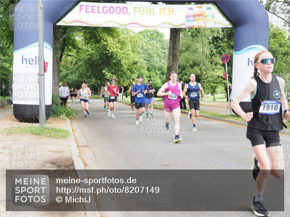 29.06.2025 - hella hamburg halbmarathon MichiJ http://msf.ph/oto/8207149 29.06.2025 10:22:37 Zwischen KM18-KM19 1910, 4602, 8956, 11745, 16755 meine-sportfotos.de