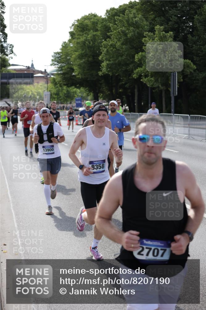 29.06.2025 - hella hamburg halbmarathon Jannik Wohlers http://msf.ph/oto/8207190 29.06.2025 09:48:44 Lombardsbrücke 1571, 1600, 1603, 2044, 2707, 2797, 4062, 5050, 5889, 6037, 6047, 6771, 7109, 7310, 7482, 7743, 7981, 8002, 8358, 9640, 10369, 10451, 10877, 11106, 11177, 11423, 11447, 11952, 12088, 12091, 12168, 12739, 13064, 13158, 13190, 13755, 13900, 14075, 14311, 14603, 14905, 15178, 16280, 16400, 17078, 17097, 17489, 17612, 17723, 17792, 17916, 18062, 18614, 19004 meine-sportfotos.de