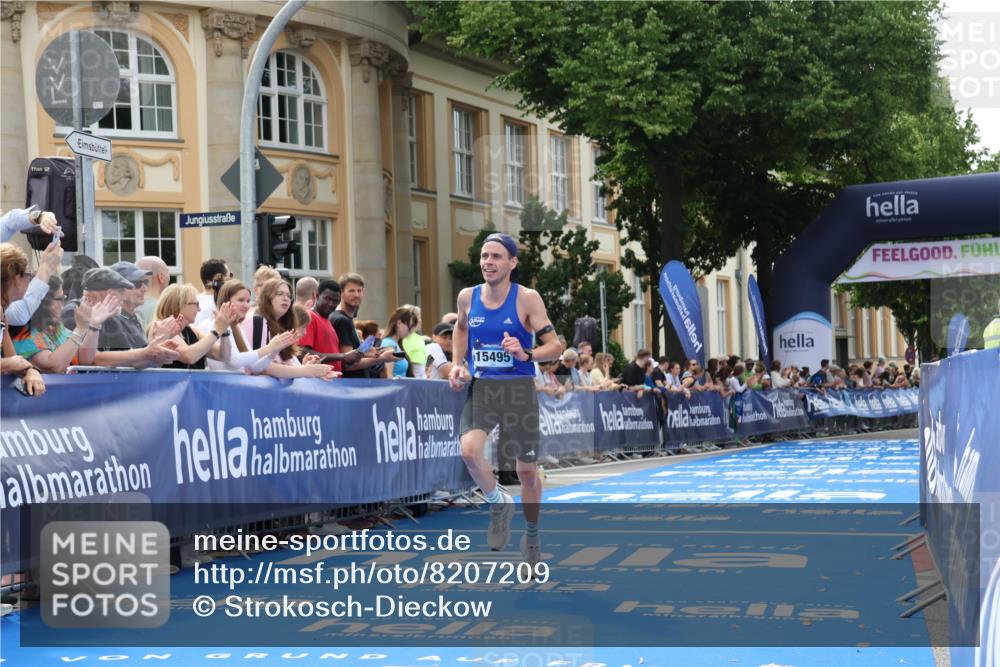 29.06.2025 - hella hamburg halbmarathon Strokosch-Dieckow http://msf.ph/oto/8207209 29.06.2025 10:18:45 Ziel 6380, 15495 meine-sportfotos.de