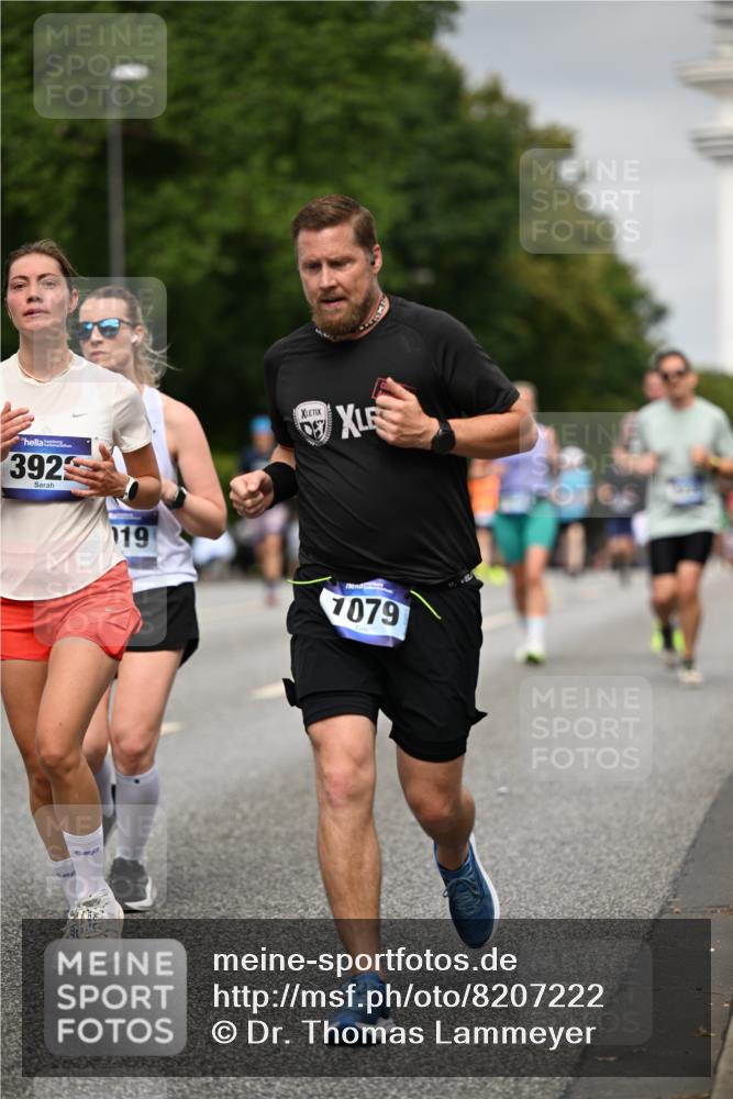 29.06.2025 - hella hamburg halbmarathon Dr. Thomas Lammeyer http://msf.ph/oto/8207222 29.06.2025 10:12:07 Kennedybrücke 1079, 1173, 1427, 2032, 3328, 3922, 4228, 4864, 5347, 5899, 6100, 7019, 7476, 9071, 9338 meine-sportfotos.de
