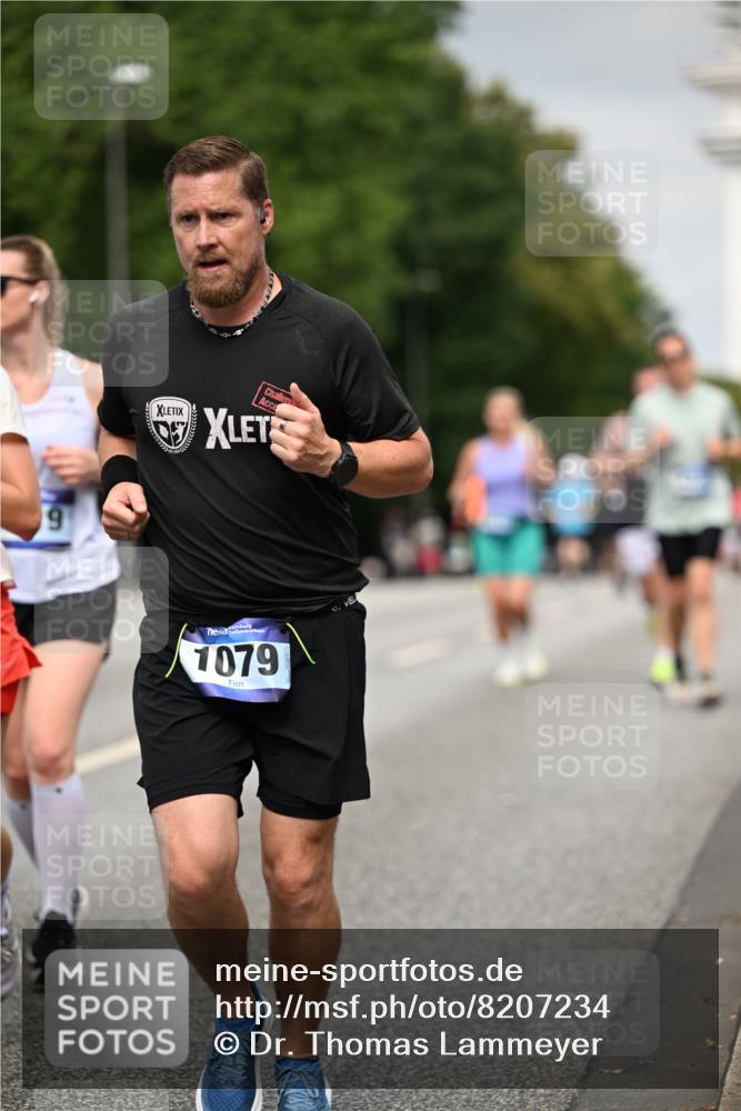 29.06.2025 - hella hamburg halbmarathon Dr. Thomas Lammeyer http://msf.ph/oto/8207234 29.06.2025 10:12:08 Kennedybrücke 1079, 1173, 1427, 2032, 3328, 3922, 4228, 4864, 5347, 6100, 7019, 7476, 9071, 9338 meine-sportfotos.de