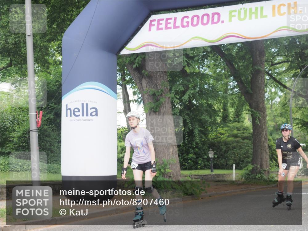 29.06.2025 - hella hamburg halbmarathon KatJ http://msf.ph/oto/8207460 29.06.2025 09:32:52 Zwischen KM18-KM19  meine-sportfotos.de