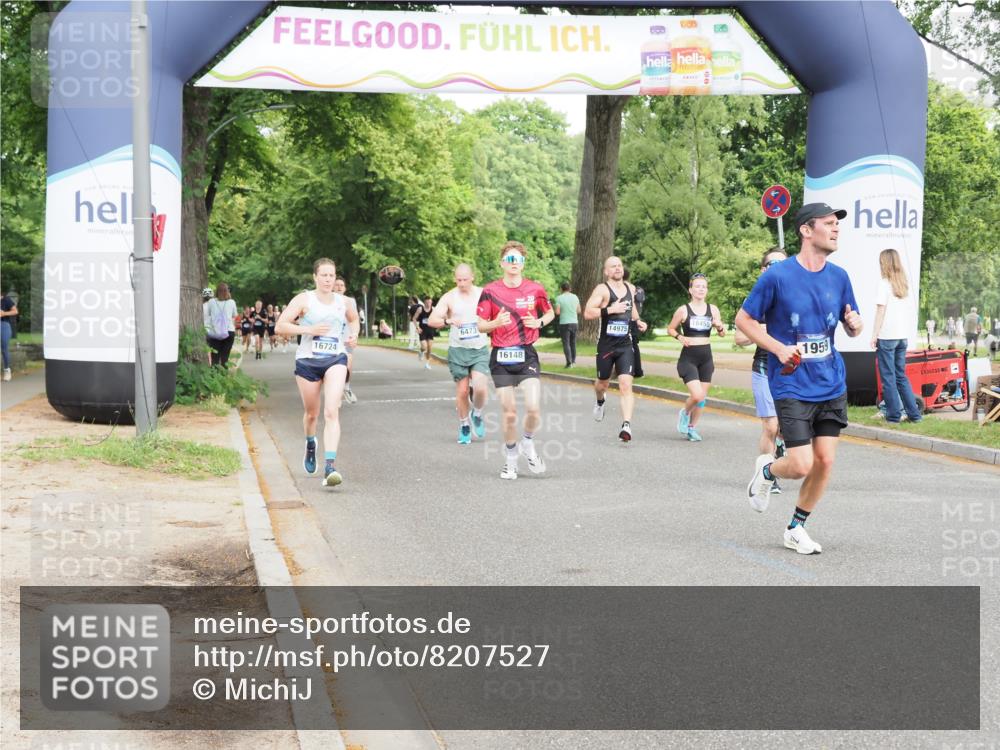 29.06.2025 - hella hamburg halbmarathon MichiJ http://msf.ph/oto/8207527 29.06.2025 10:22:40 Zwischen KM18-KM19 1910, 1959, 2836, 6473, 8956, 14975, 16148, 16724, 16755, 18455 meine-sportfotos.de