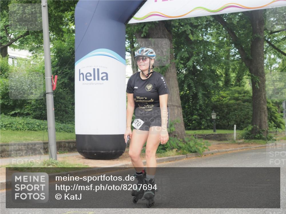 29.06.2025 - hella hamburg halbmarathon KatJ http://msf.ph/oto/8207694 29.06.2025 09:32:54 Zwischen KM18-KM19  meine-sportfotos.de