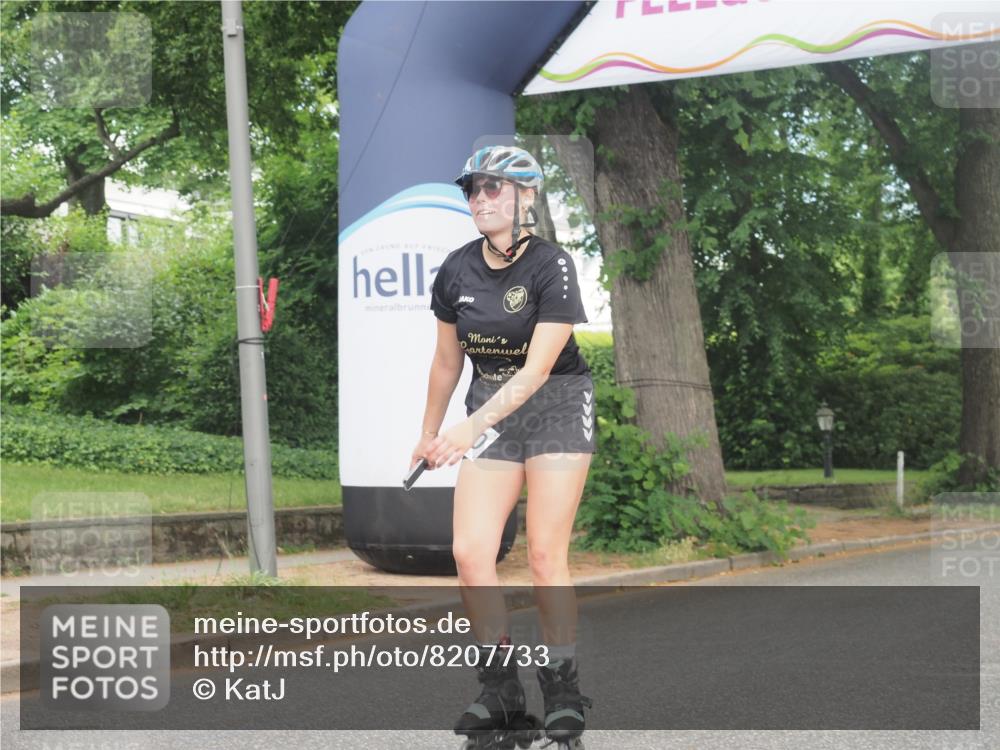 29.06.2025 - hella hamburg halbmarathon KatJ http://msf.ph/oto/8207733 29.06.2025 09:32:54 Zwischen KM18-KM19  meine-sportfotos.de