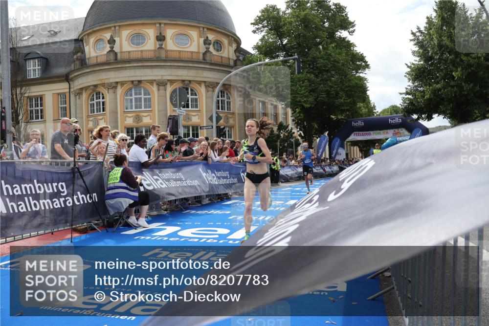 29.06.2025 - hella hamburg halbmarathon Strokosch-Dieckow http://msf.ph/oto/8207783 29.06.2025 10:19:09 Ziel 53, 2144 meine-sportfotos.de