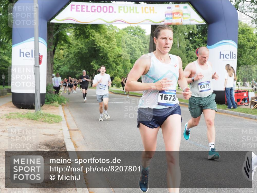 29.06.2025 - hella hamburg halbmarathon MichiJ http://msf.ph/oto/8207801 29.06.2025 10:22:42 Zwischen KM18-KM19 1910, 1959, 2836, 6473, 8956, 14975, 16148, 16724, 16755, 18455, 18731 meine-sportfotos.de