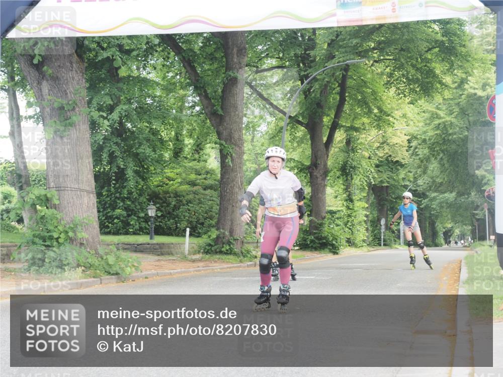 29.06.2025 - hella hamburg halbmarathon KatJ http://msf.ph/oto/8207830 29.06.2025 09:33:37 Zwischen KM18-KM19  meine-sportfotos.de
