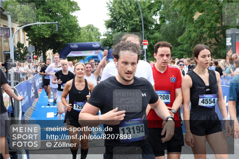 29.06.2025 - hella hamburg halbmarathon Zöllner http://msf.ph/oto/8207893 29.06.2025 11:19:51 Ziel 1166, 1250, 2225, 2383, 2775, 3453, 3606, 4556, 4722, 4852, 5878, 6796, 6797, 7198, 8067, 9222, 9326, 9428, 9664, 10677, 10756, 10857, 11100, 12619, 12621, 12988, 15020, 17123, 17166, 17903 meine-sportfotos.de