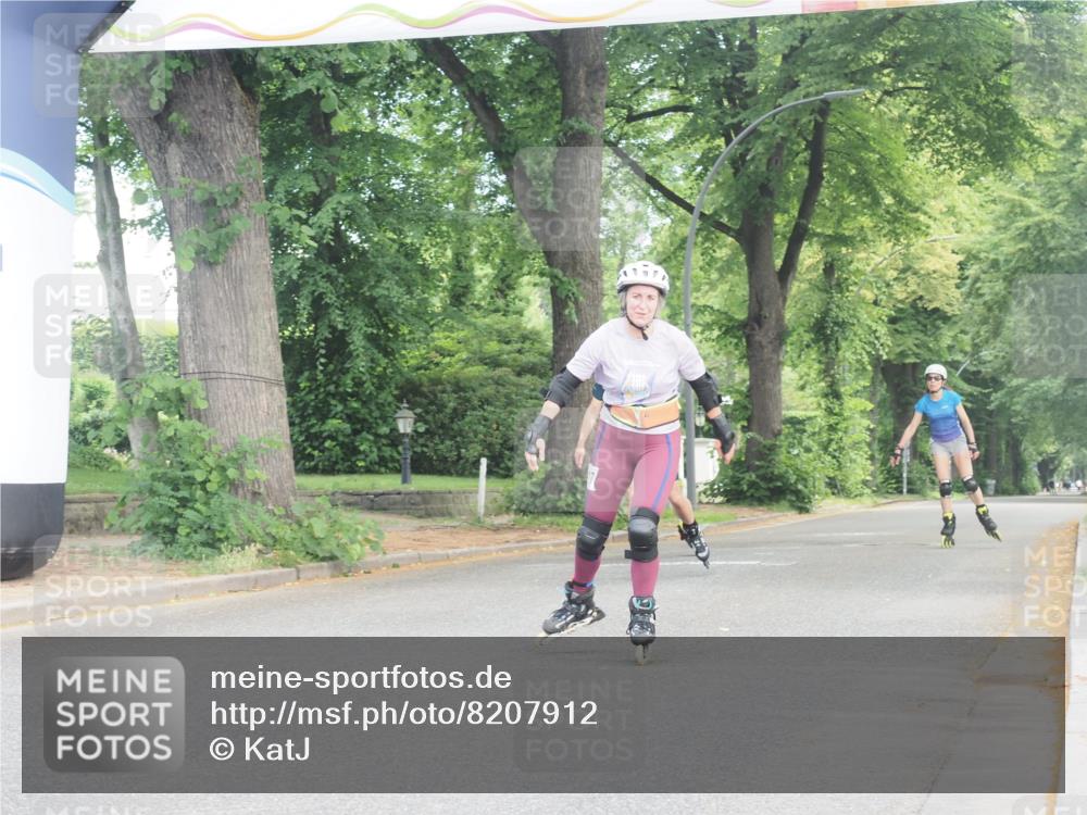 29.06.2025 - hella hamburg halbmarathon KatJ http://msf.ph/oto/8207912 29.06.2025 09:33:37 Zwischen KM18-KM19  meine-sportfotos.de