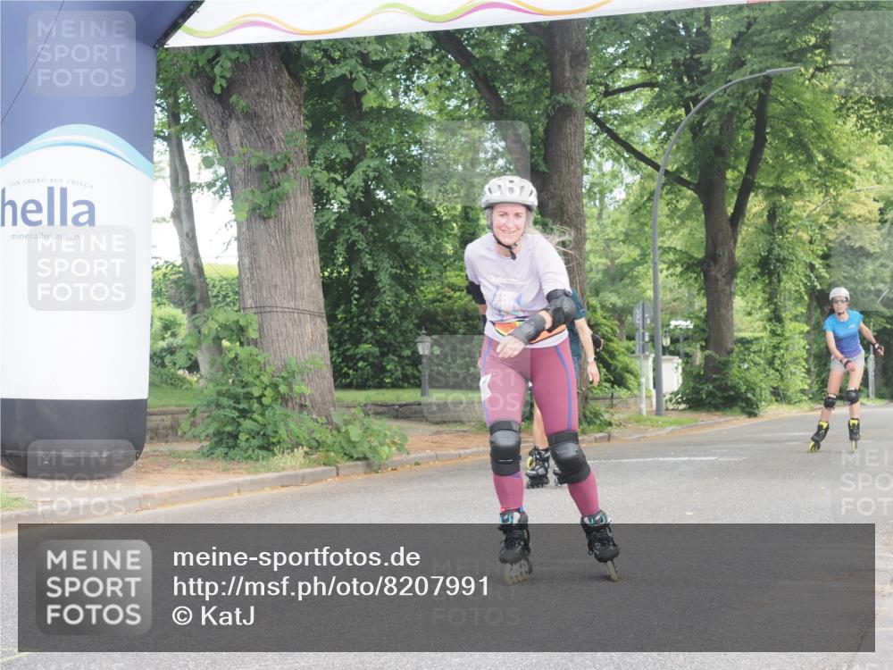 29.06.2025 - hella hamburg halbmarathon KatJ http://msf.ph/oto/8207991 29.06.2025 09:33:38 Zwischen KM18-KM19  meine-sportfotos.de