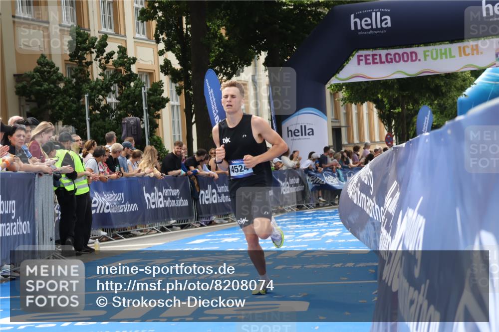 29.06.2025 - hella hamburg halbmarathon Strokosch-Dieckow http://msf.ph/oto/8208074 29.06.2025 10:19:48 Ziel 4524, 14188 meine-sportfotos.de