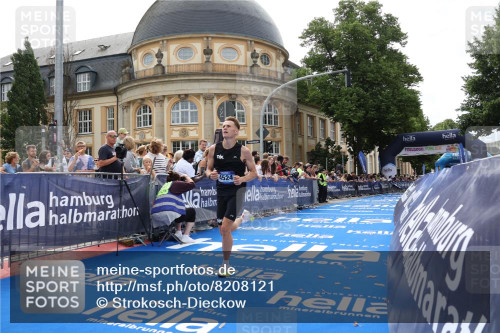 29.06.2025 - hella hamburg halbmarathon Strokosch-Dieckow http://msf.ph/oto/8208121 29.06.2025 10:19:49 Ziel 4524, 14188 meine-sportfotos.de