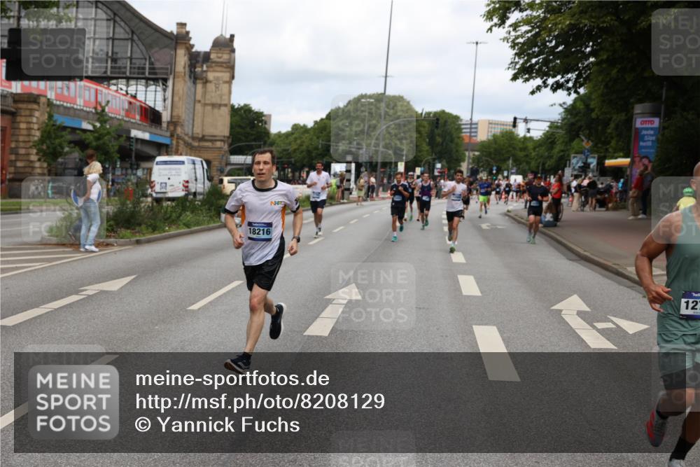 29.06.2025 - hella hamburg halbmarathon Yannick Fuchs http://msf.ph/oto/8208129 29.06.2025 10:32:18 20KM 1290, 1505, 2404, 3480, 3790, 5042, 5791, 5923, 6047, 9017, 9944, 10190, 10451, 10922, 11106, 11423, 12739, 12900, 13148, 13372, 13595, 13900, 15888, 17726, 18103, 18193, 18216, 18277, 18357, 18986 meine-sportfotos.de