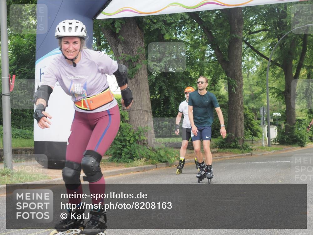 29.06.2025 - hella hamburg halbmarathon KatJ http://msf.ph/oto/8208163 29.06.2025 09:33:38 Zwischen KM18-KM19  meine-sportfotos.de