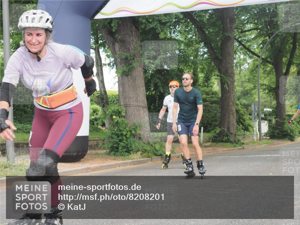29.06.2025 - hella hamburg halbmarathon KatJ http://msf.ph/oto/8208201 29.06.2025 09:33:38 Zwischen KM18-KM19  meine-sportfotos.de