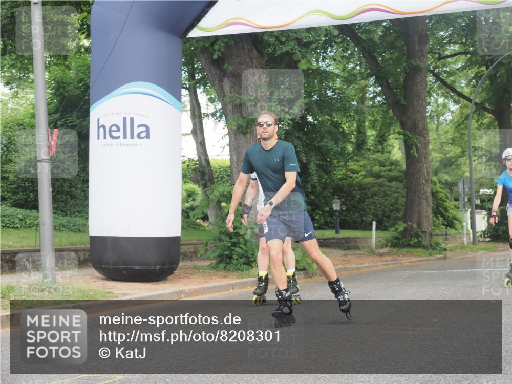29.06.2025 - hella hamburg halbmarathon KatJ http://msf.ph/oto/8208301 29.06.2025 09:33:39 Zwischen KM18-KM19  meine-sportfotos.de