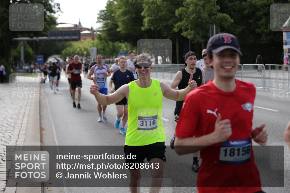 29.06.2025 - hella hamburg halbmarathon Jannik Wohlers http://msf.ph/oto/8208643 29.06.2025 09:48:54 Lombardsbrücke 1603, 2044, 2707, 2745, 2849, 2980, 3014, 3116, 4766, 5050, 5648, 5889, 6149, 6771, 7109, 7981, 8358, 10369, 11447, 11952, 12088, 12098, 13064, 13158, 13190, 13900, 14075, 14311, 14603, 14667, 14905, 15178, 15328, 15410, 15991, 16280, 16400, 17097, 17489, 17722, 17792, 17916, 18156, 18188, 18193 meine-sportfotos.de