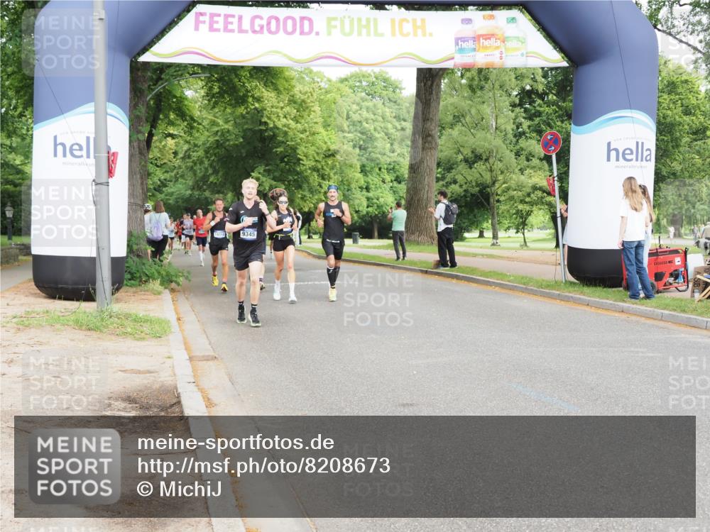29.06.2025 - hella hamburg halbmarathon MichiJ http://msf.ph/oto/8208673 29.06.2025 10:22:49 Zwischen KM18-KM19 4246, 12290, 13066, 14549, 17802, 18731 meine-sportfotos.de
