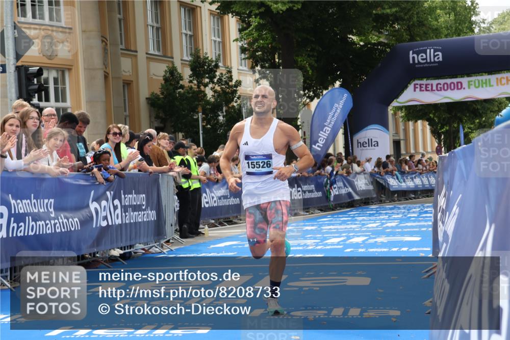 29.06.2025 - hella hamburg halbmarathon Strokosch-Dieckow http://msf.ph/oto/8208733 29.06.2025 10:20:36 Ziel 14360, 15526 meine-sportfotos.de