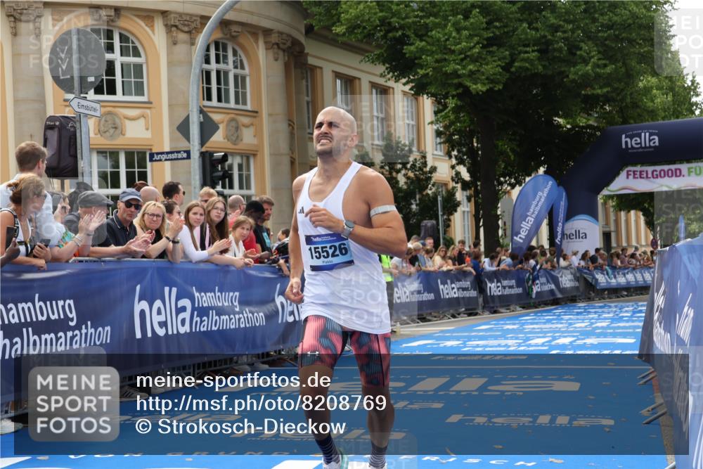 29.06.2025 - hella hamburg halbmarathon Strokosch-Dieckow http://msf.ph/oto/8208769 29.06.2025 10:20:37 Ziel 14360, 15526 meine-sportfotos.de