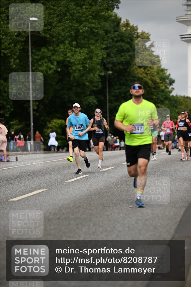 29.06.2025 - hella hamburg halbmarathon Dr. Thomas Lammeyer http://msf.ph/oto/8208787 29.06.2025 10:12:19 Kennedybrücke 1079, 1427, 1527, 2190, 2309, 3922, 4228, 4864, 5347, 6100, 7019, 9071 meine-sportfotos.de